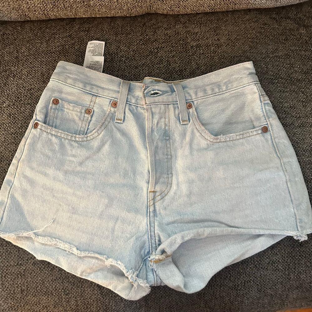 levi's light wash high waisted shorts sz 25